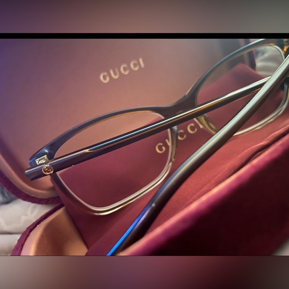 Beautiful Authentic Gucci frames. - Picture 3 of 3